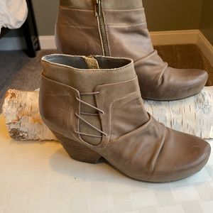 OTBT Rhinelander (Off the beaten track) light brown ankle boot